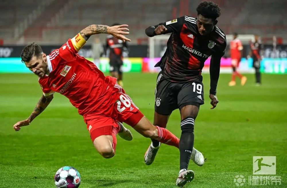  德甲VAR争议判罚，柏林联合主帅怒斥不公  